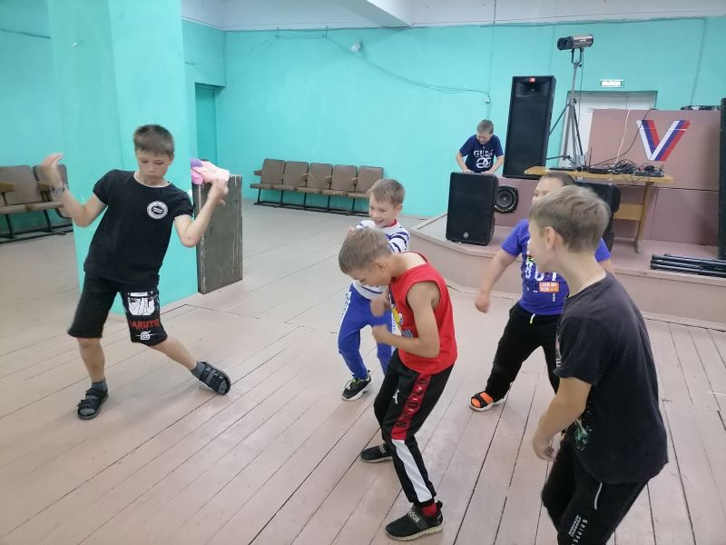 День танца.